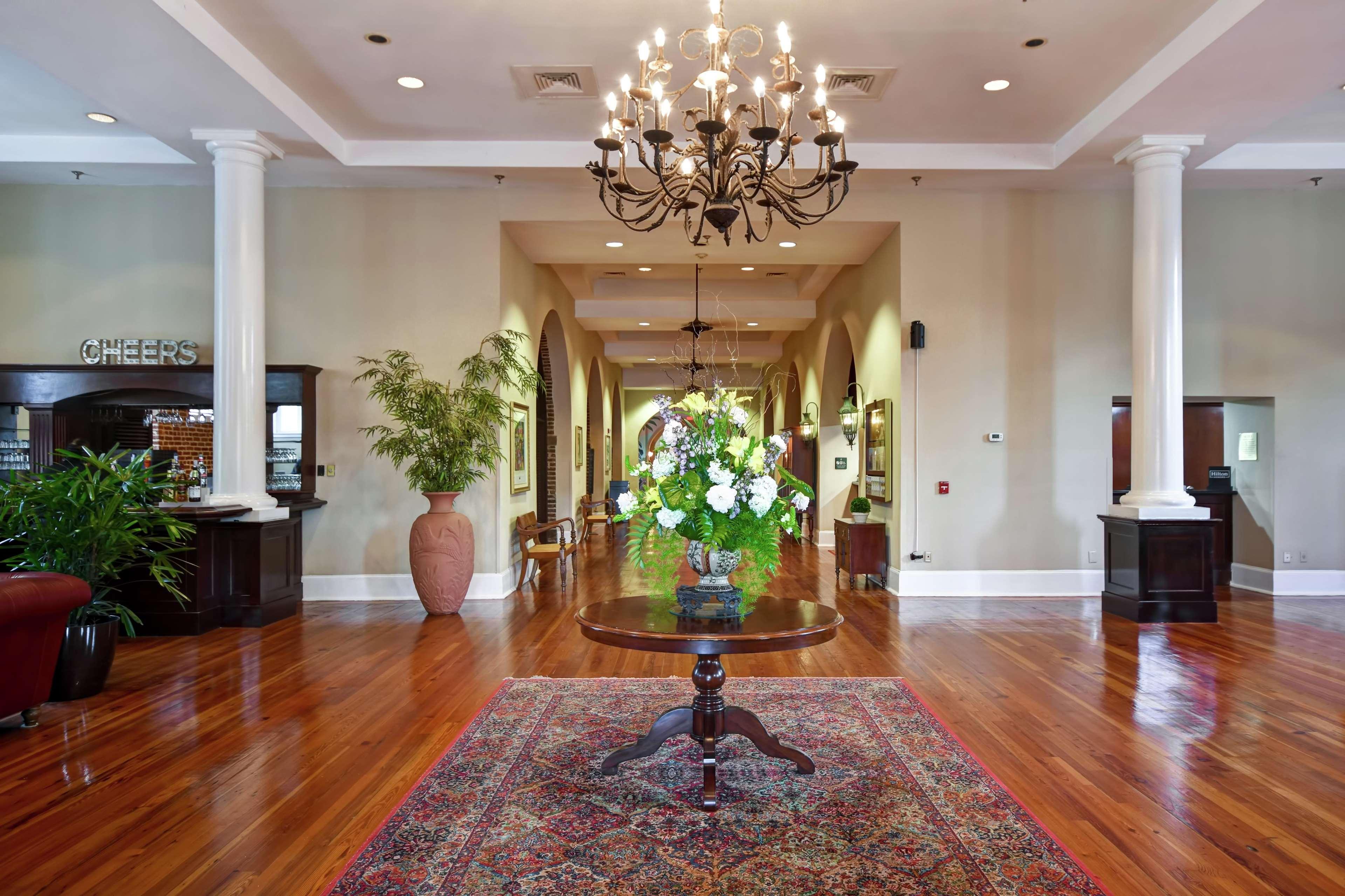 Embassy Suites Charleston - Historic District Buitenkant foto