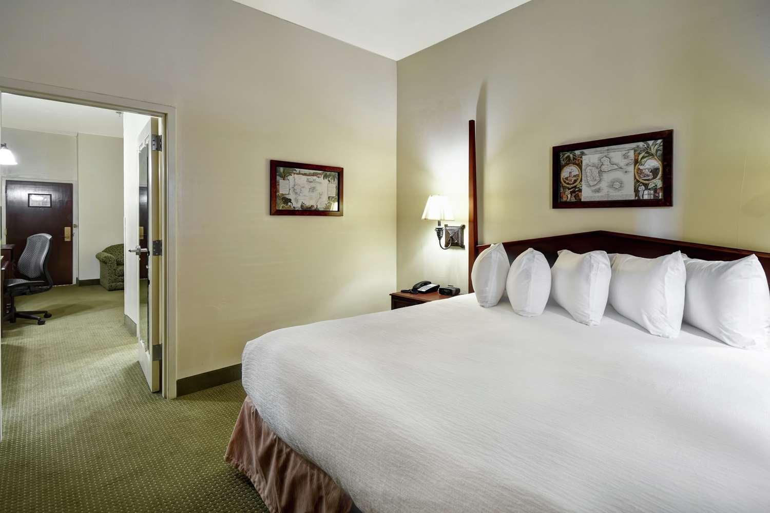 Embassy Suites Charleston - Historic District Buitenkant foto