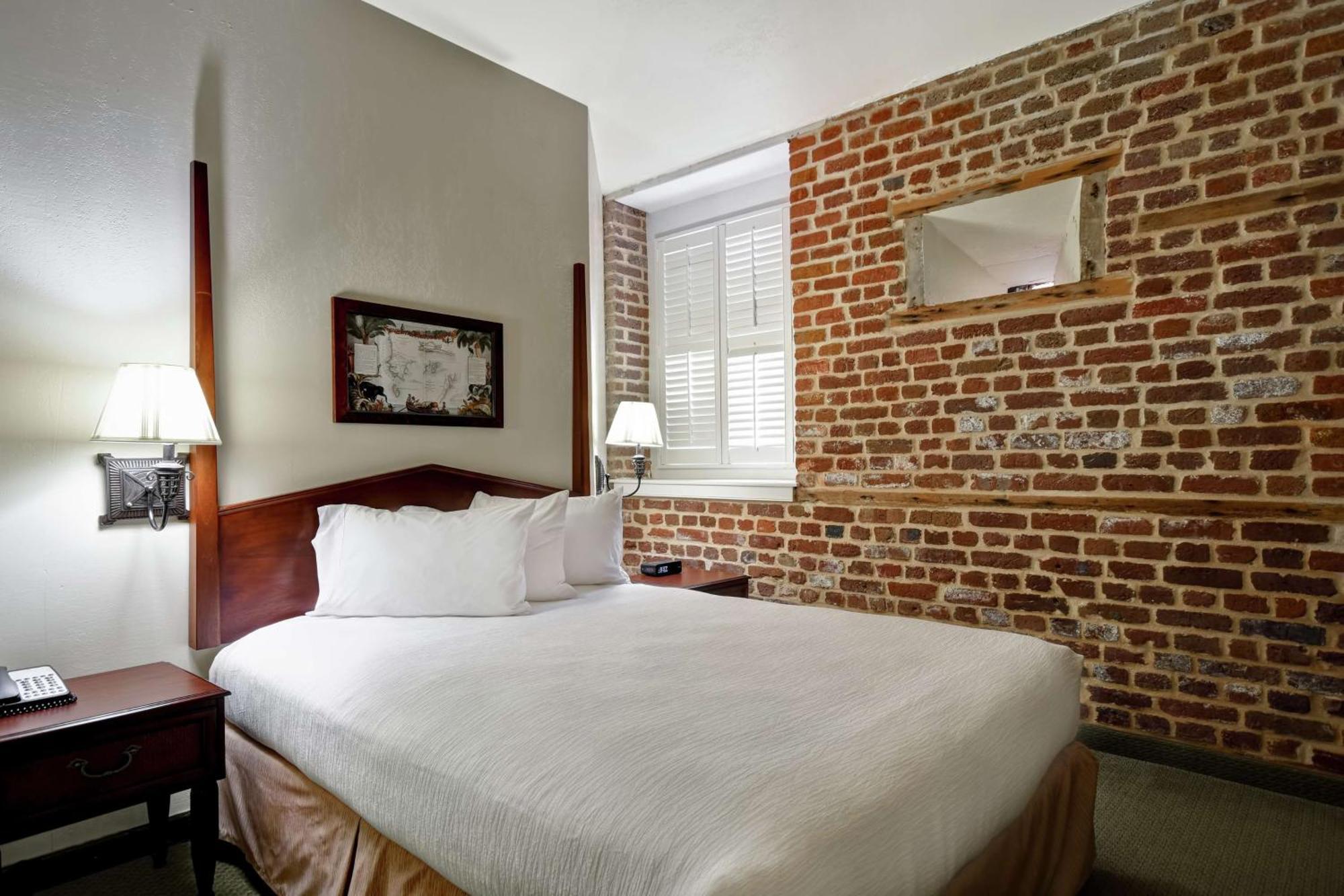 Embassy Suites Charleston - Historic District Buitenkant foto