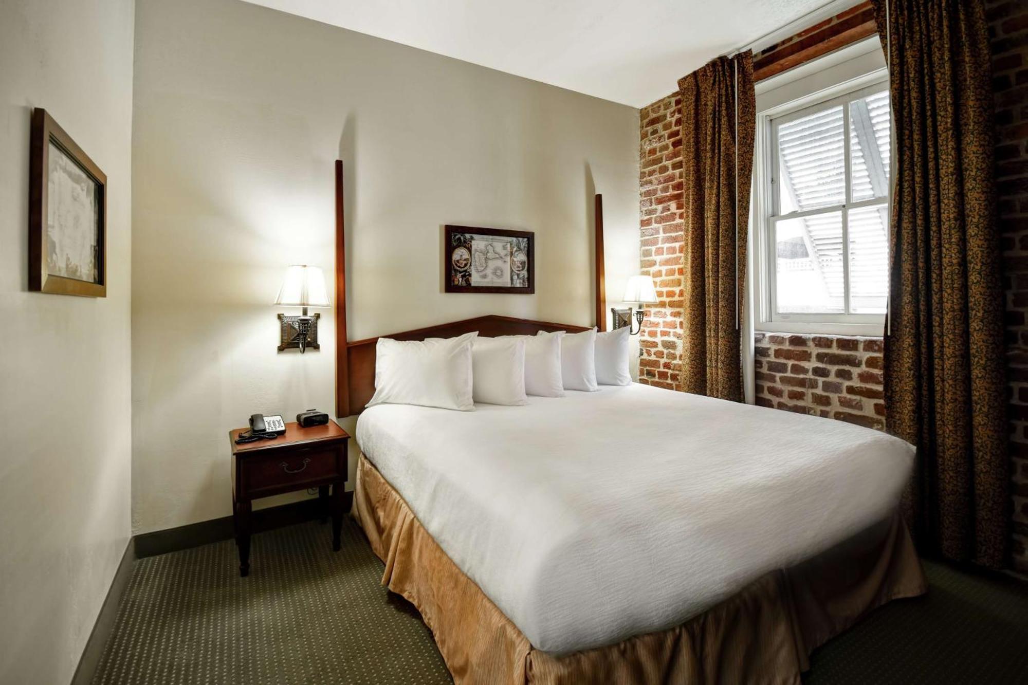 Embassy Suites Charleston - Historic District Buitenkant foto