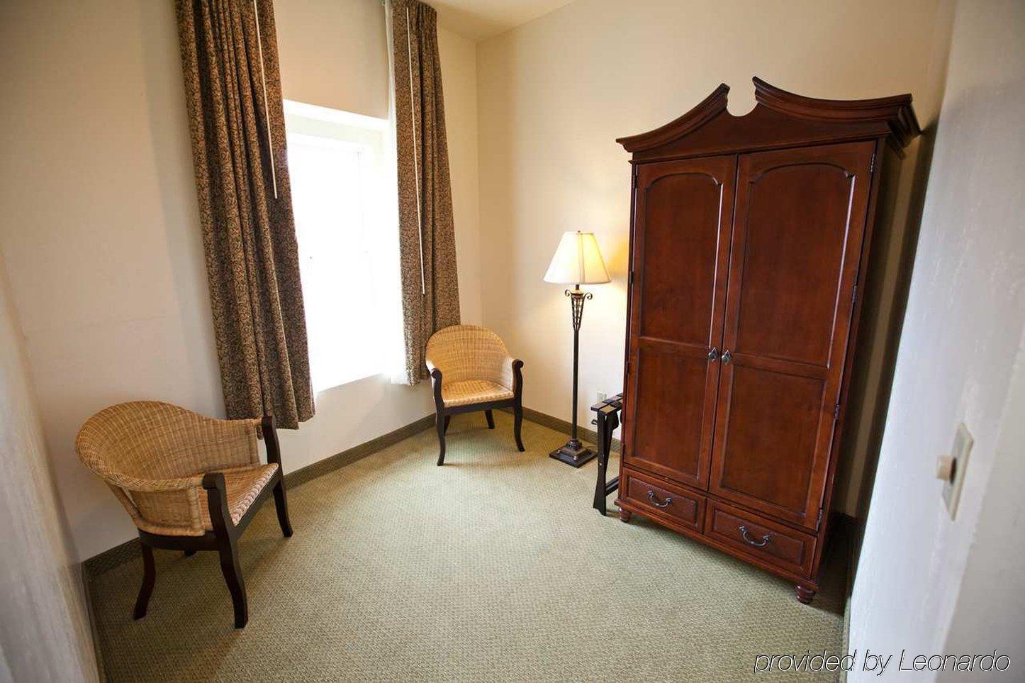 Embassy Suites Charleston - Historic District Kamer foto
